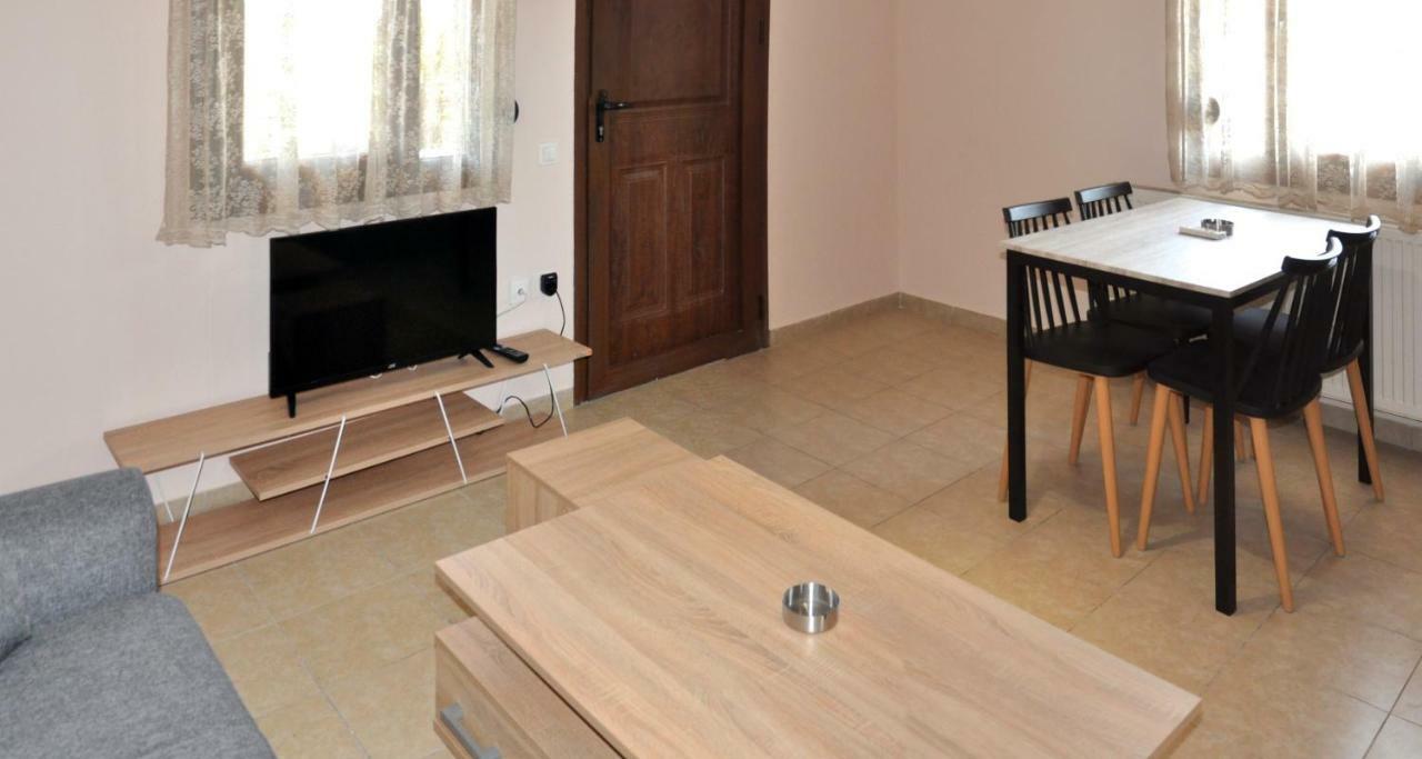 Houses Nikolaos 아피토스 외부 사진
