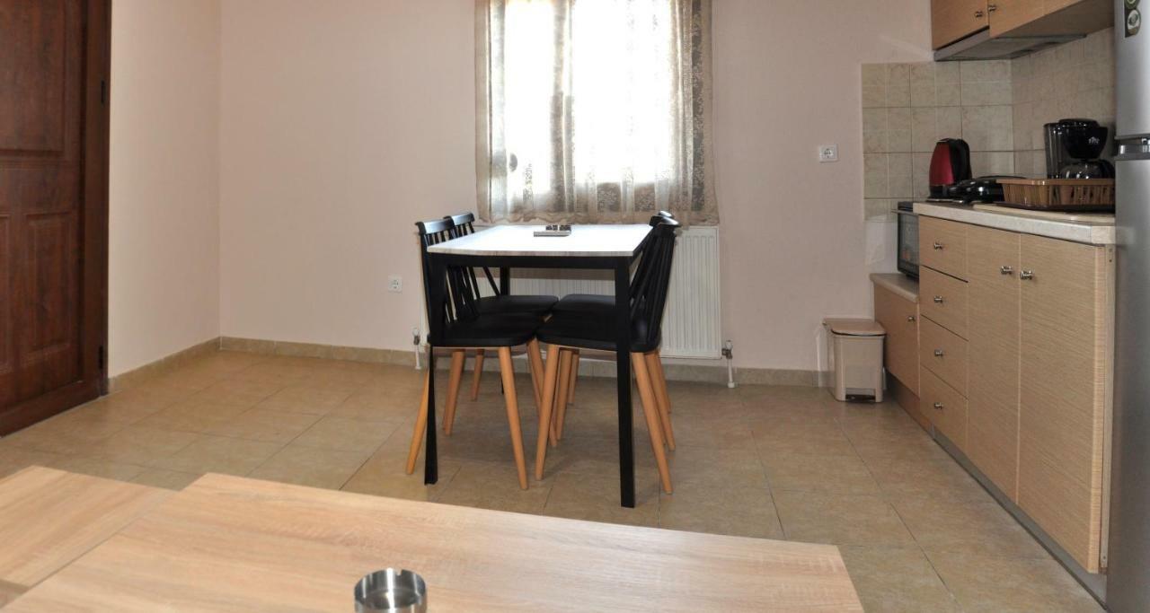 Houses Nikolaos 아피토스 외부 사진